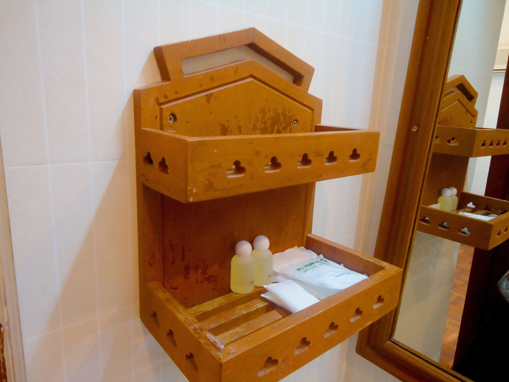 Room amenity