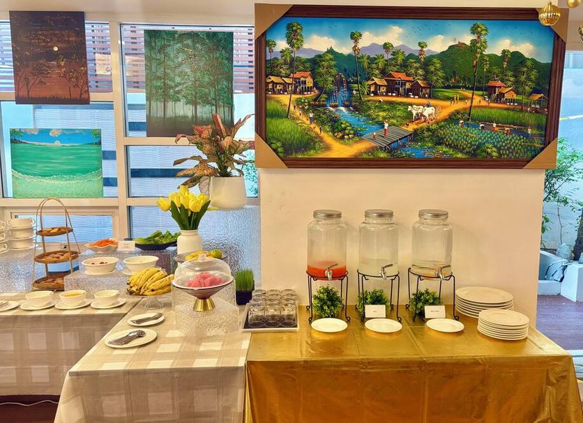 Buffet Photo