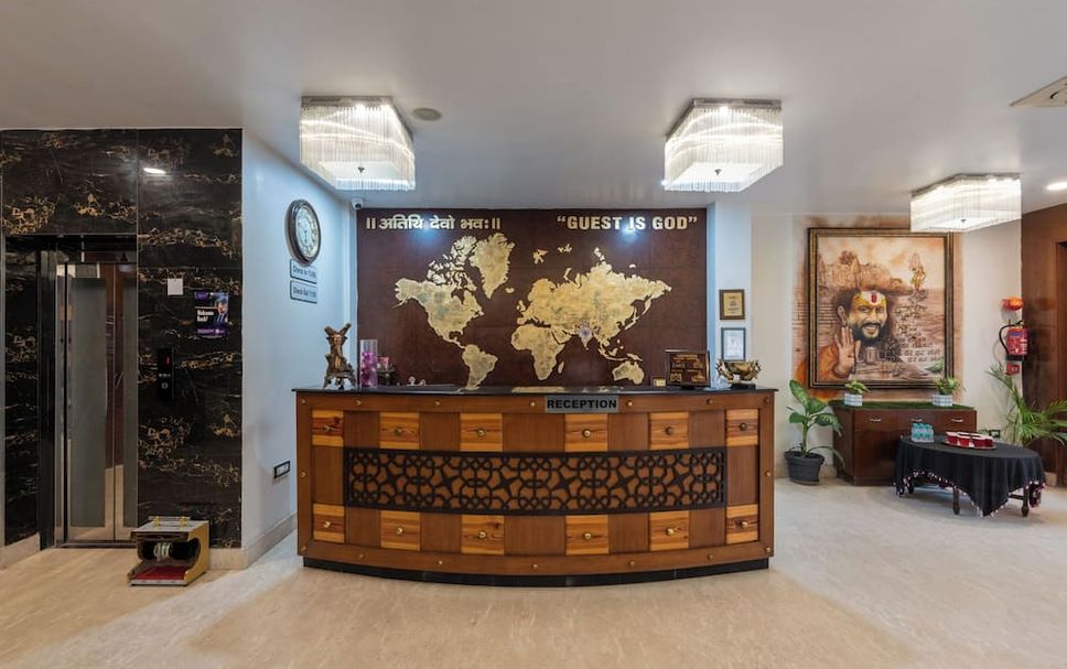 Front desk Photo