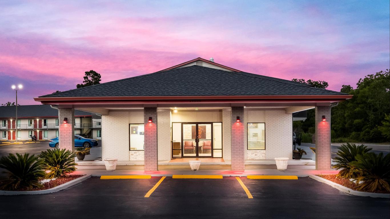 Red Roof Inn & Suites Thomasville