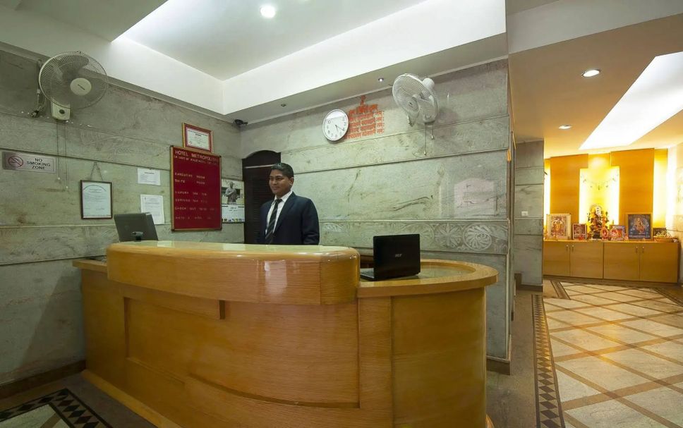 Front desk Photo