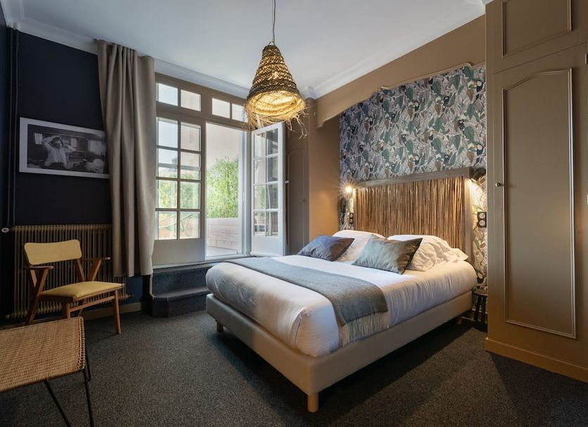 Bedroom Photo