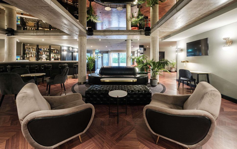 Lounge Photo