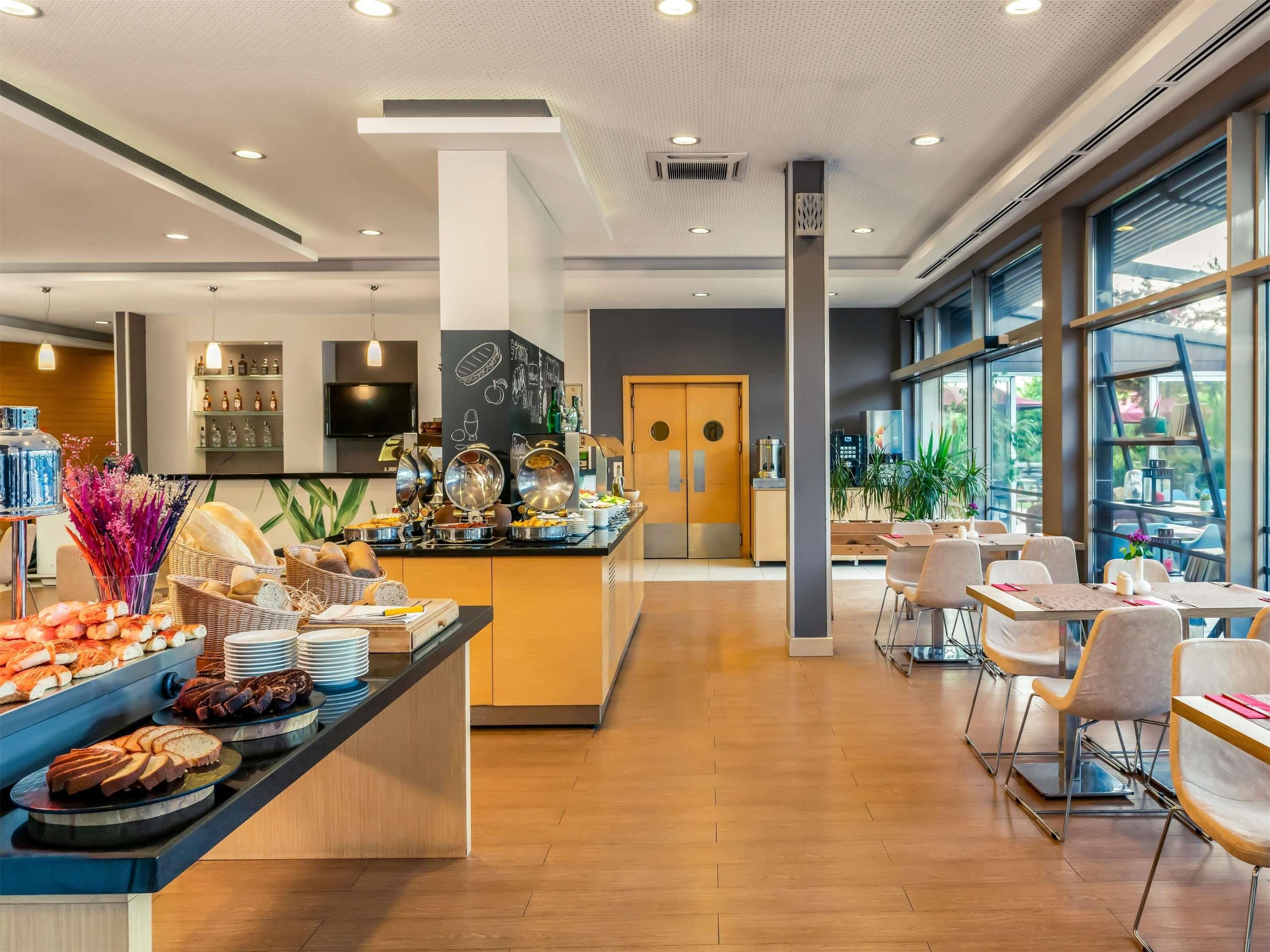 Buffet Photo