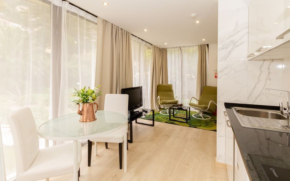 Dining room Photo