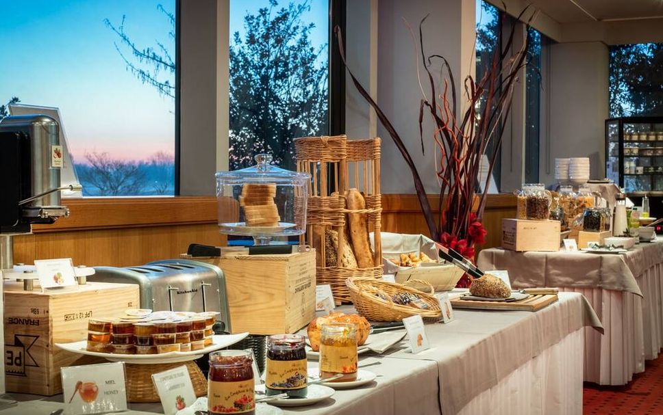 Buffet Photo