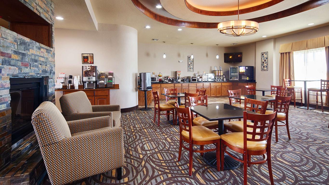 Best Western PLUS Fort Worth Forest Hill Inn & Suites