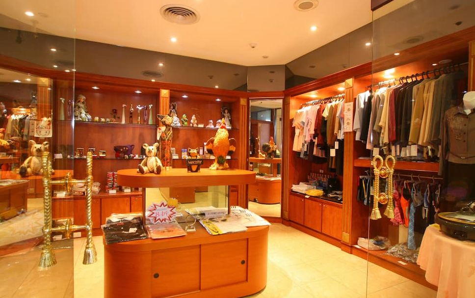 Shop Photo