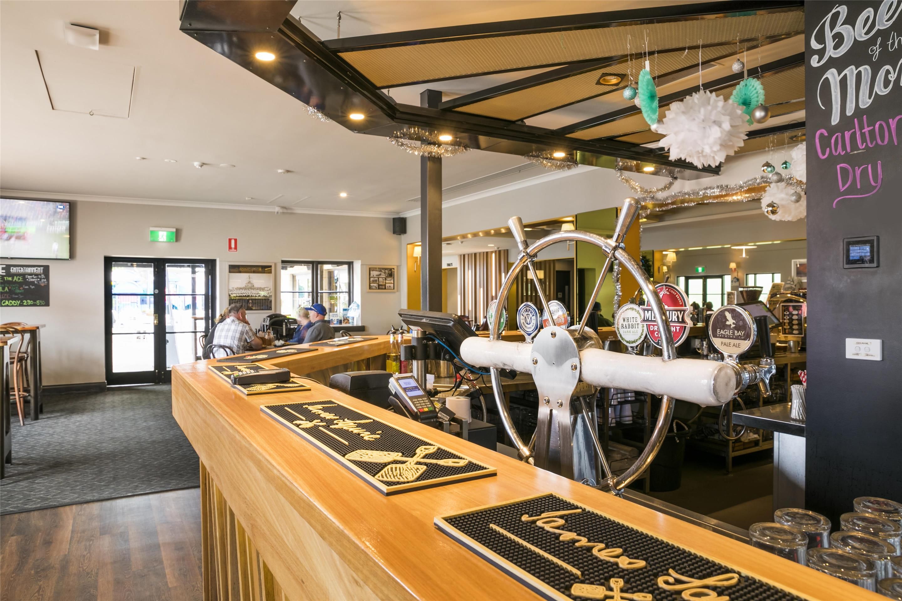 Bar