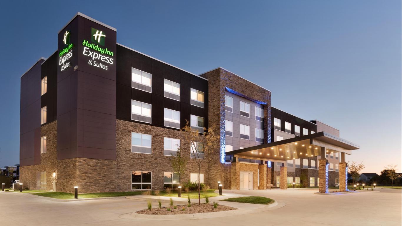 Holiday Inn Express & Suites - West Des Moines - Jordan Creek, An IHG Hotel
