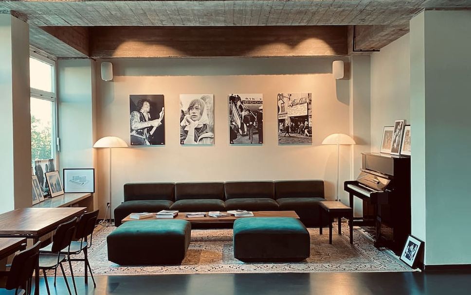 Lounge Photo