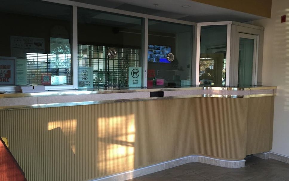Front desk Photo