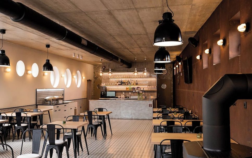 Restaurant Photo