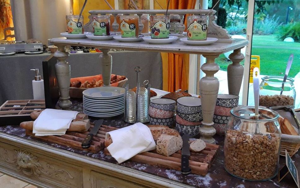 Buffet Photo