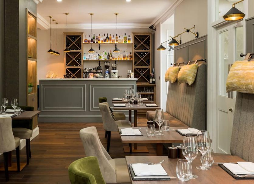 Restaurant Photo