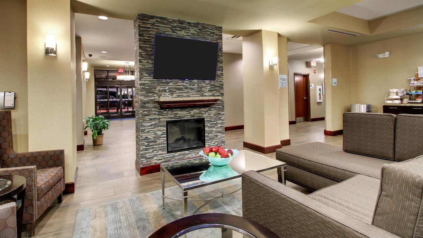 Holiday Inn Express Hotel & Suites Natchez South, An IHG Hotel