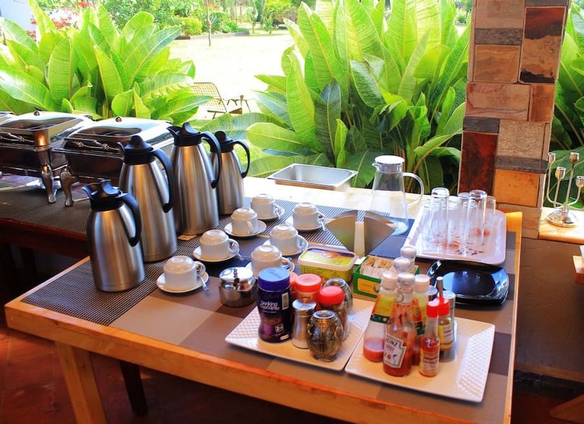 Buffet Photo
