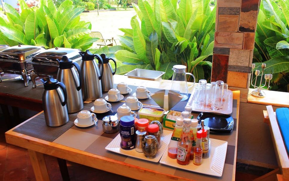 Buffet Photo