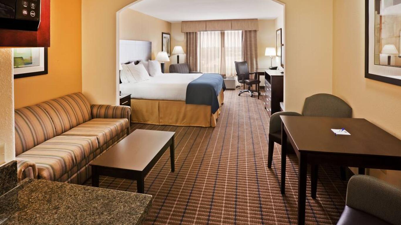 Holiday Inn Express Hotel & Suites Pauls Valley, An IHG Hotel