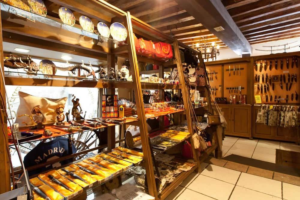 Shop