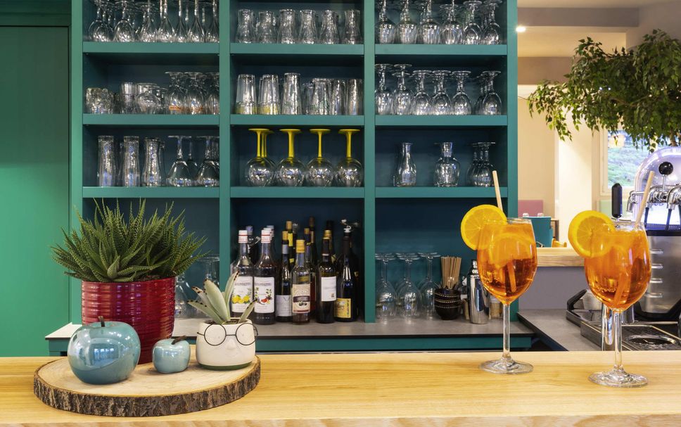 Bar Photo