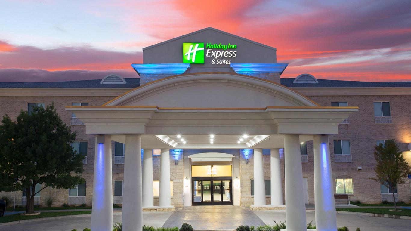 Holiday Inn Express & Suites Amarillo, An IHG Hotel