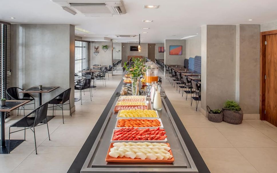Buffet Photo