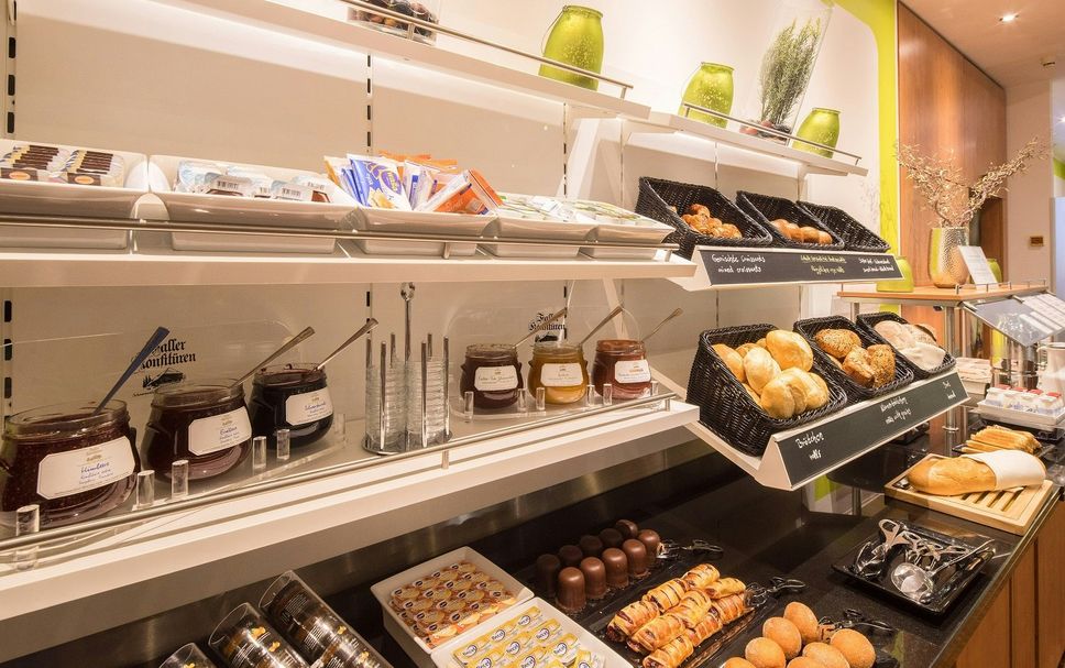 Buffet Photo