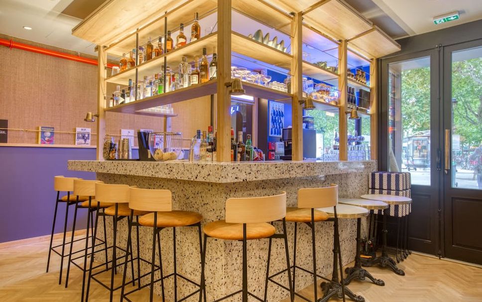 Bar Photo
