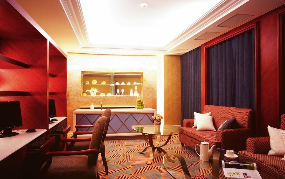 Lounge Photo