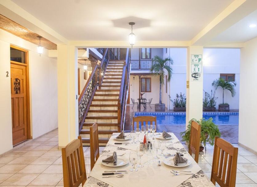 Dining room Photo