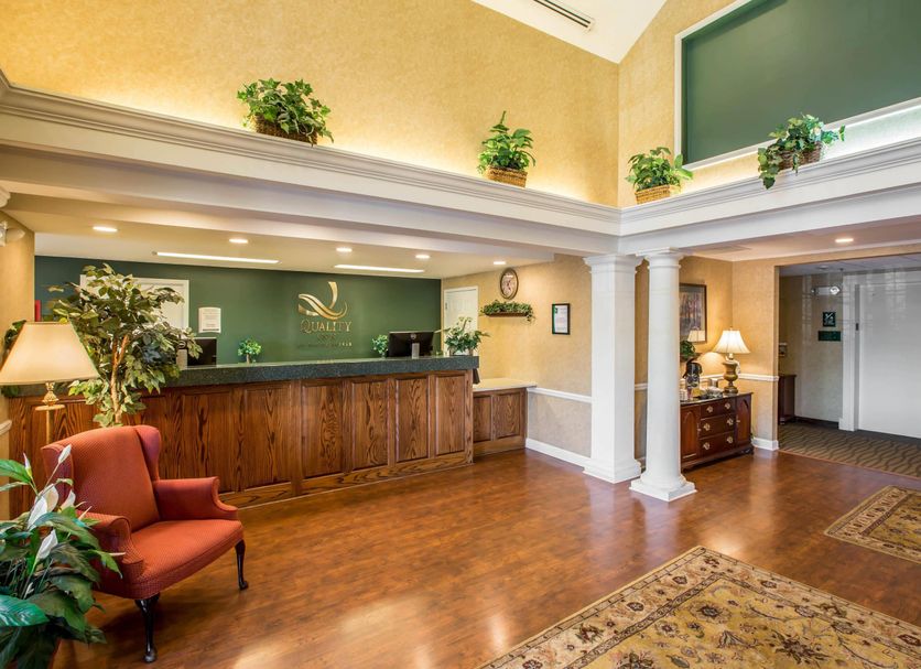 Front desk Photo