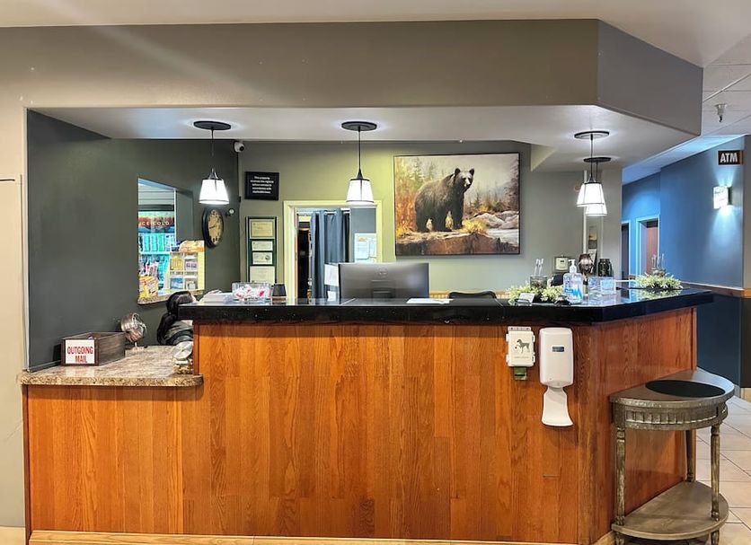 Front desk Photo