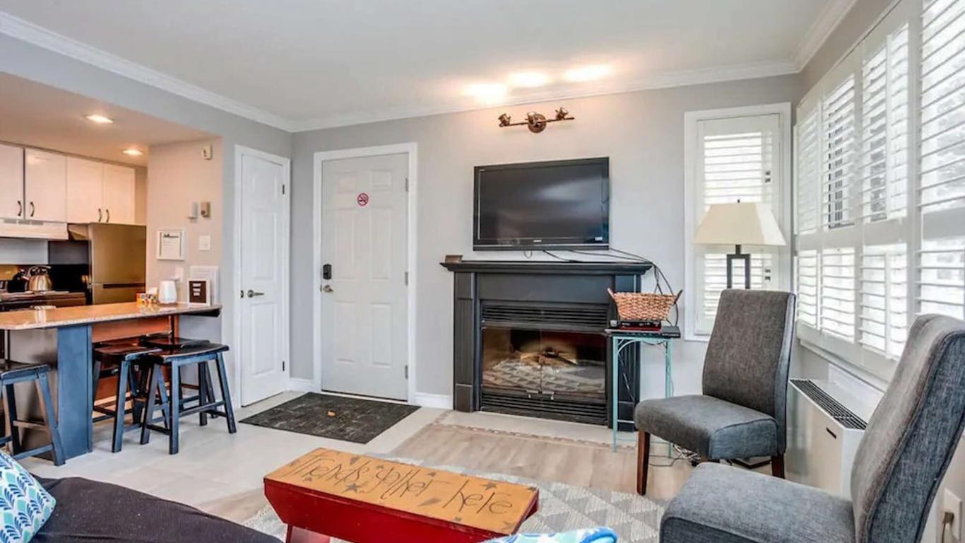Mountainside Resort Condo at Blue