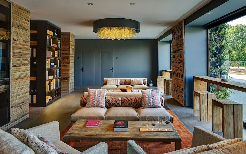 Lounge Photo