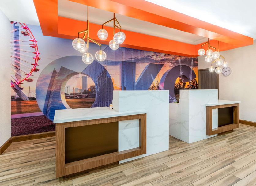 Front desk Photo