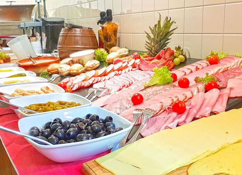 Buffet Photo
