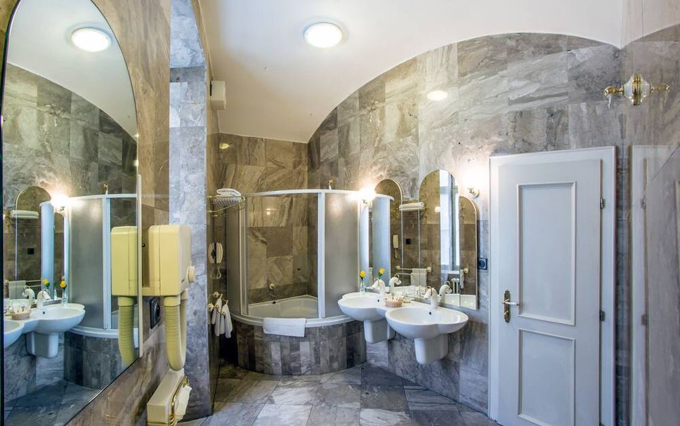 Bathroom Photo