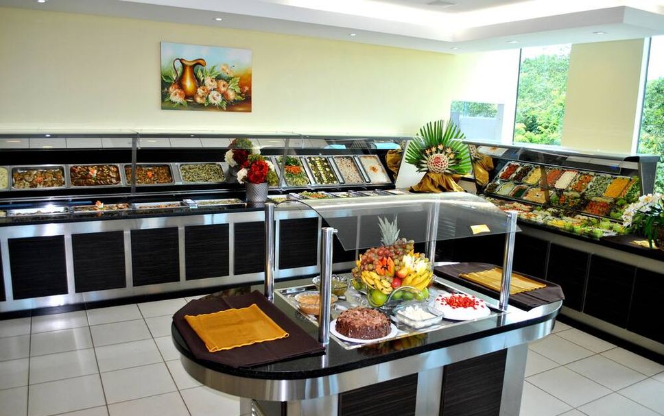 Buffet Photo