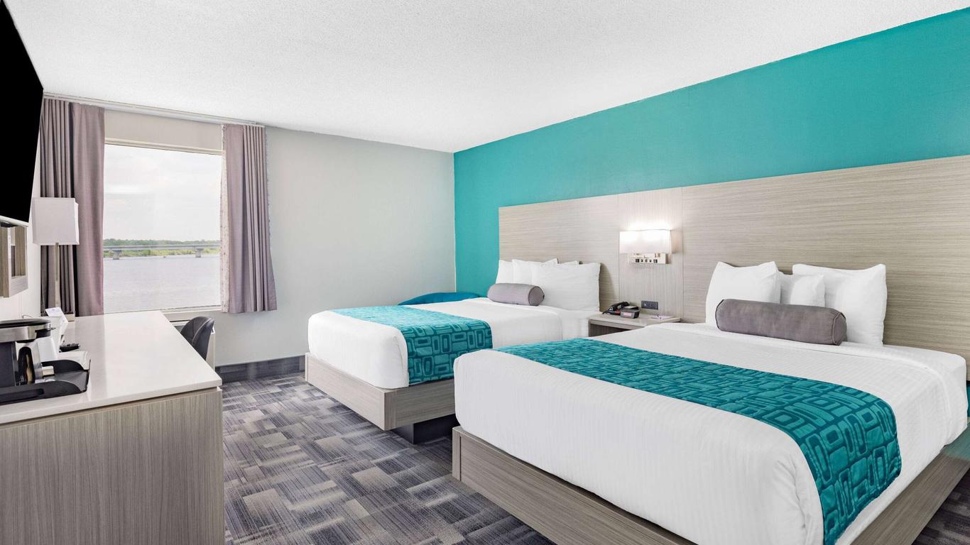 Travelodge by Wyndham Miramichi New Brunswick