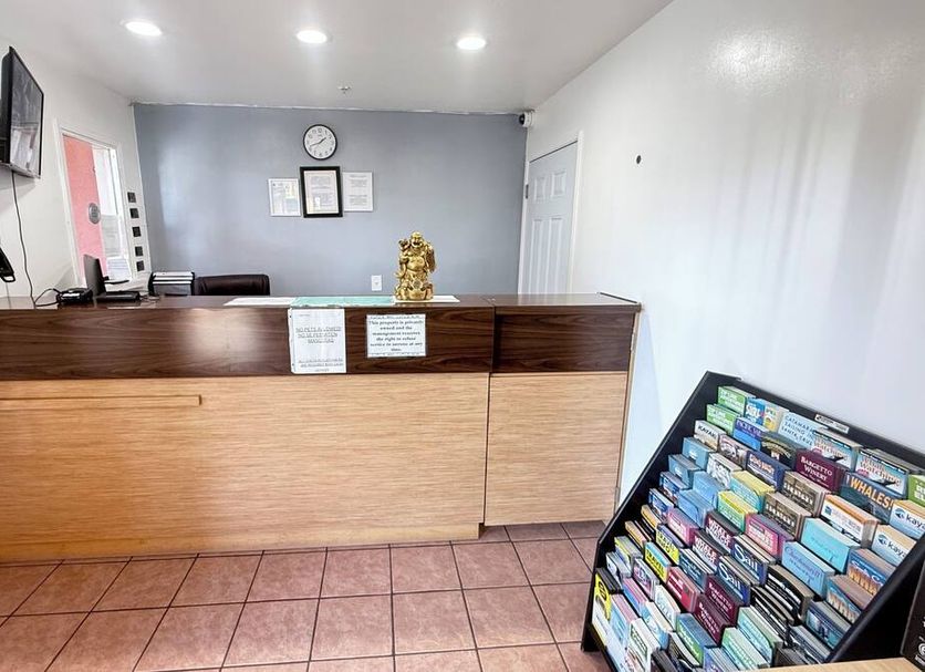 Front desk Photo