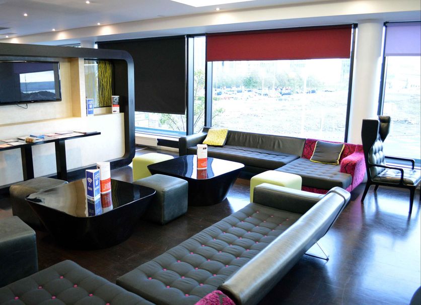 Lounge Photo
