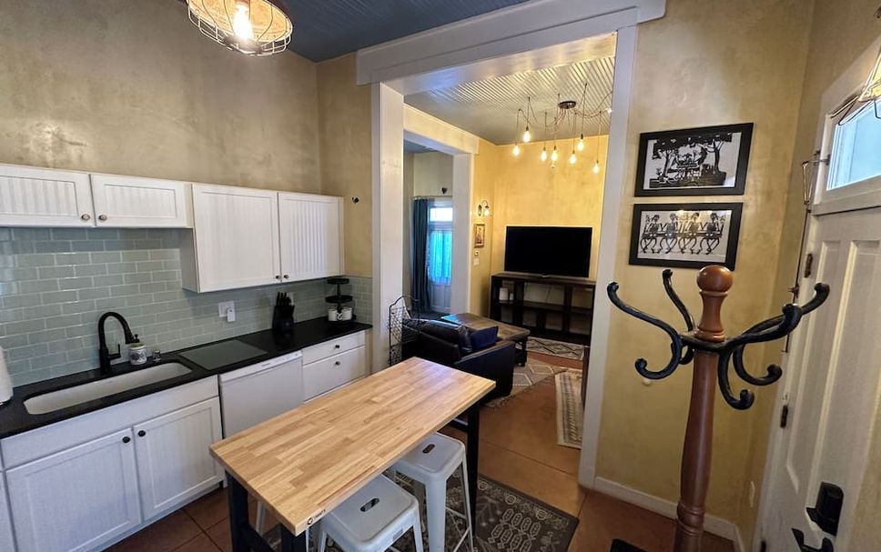 Kitchen Photo