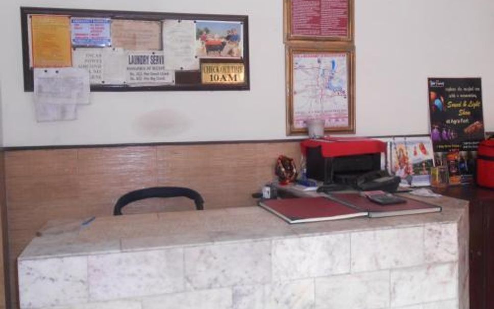 Front desk Photo