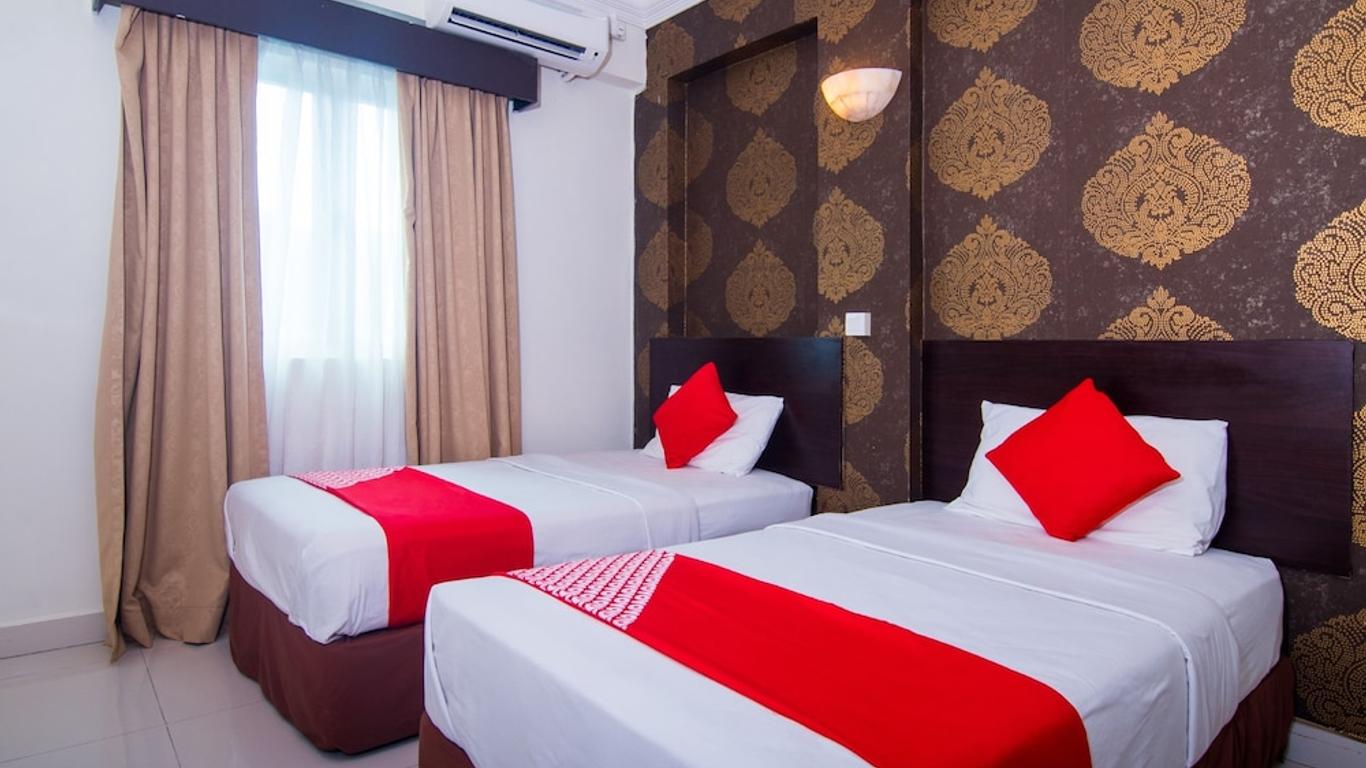 OYO 528 Andaman Sea Hotel