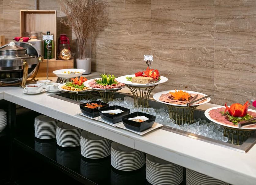 Buffet Photo