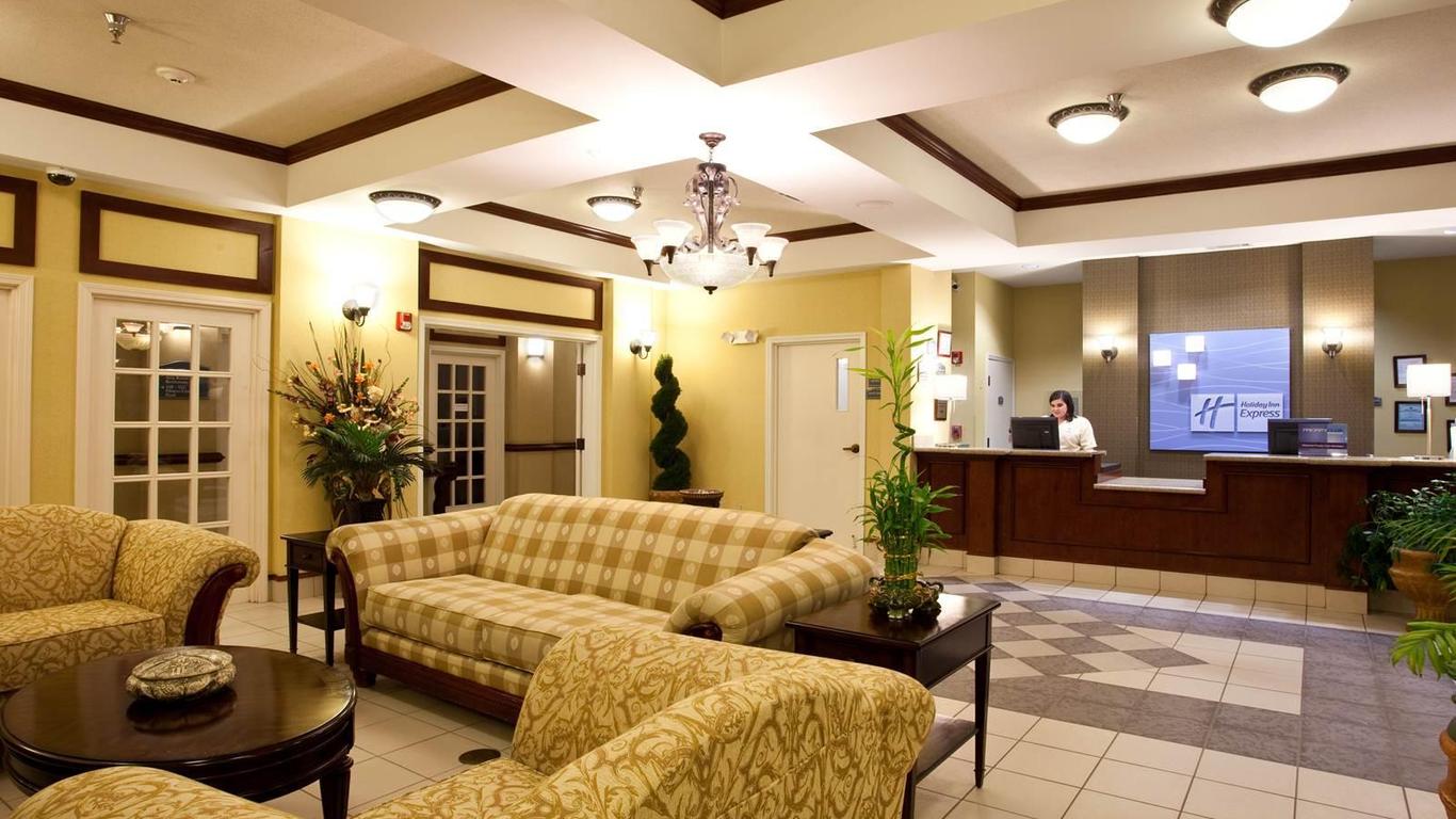 Holiday Inn Express Clanton