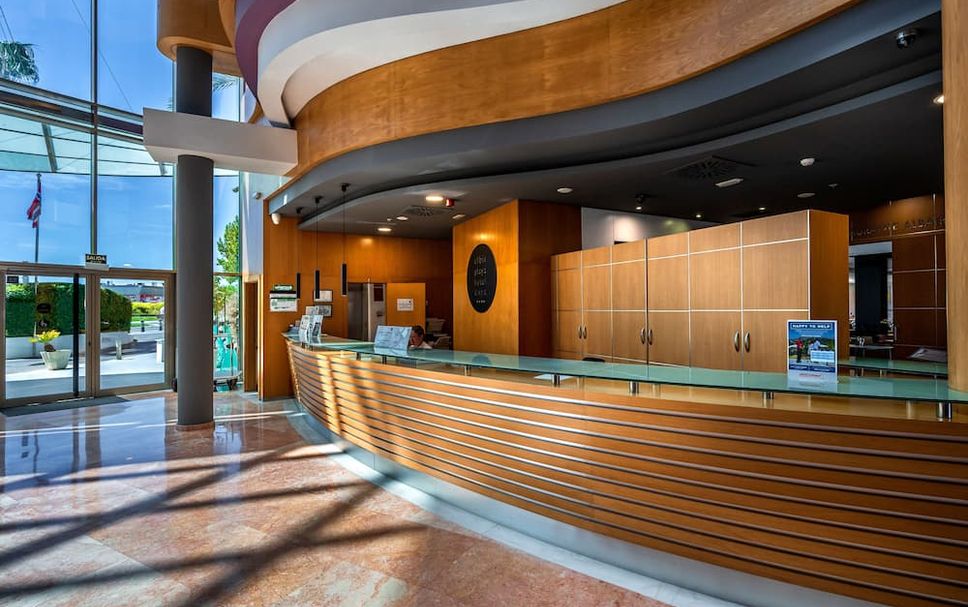 Front desk Photo
