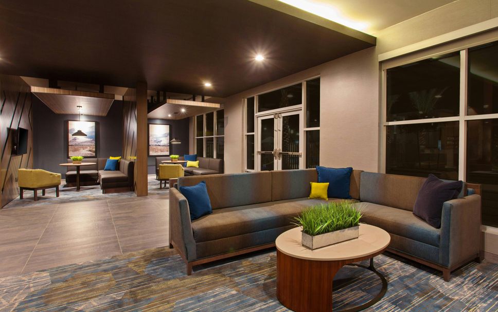 Lounge Photo