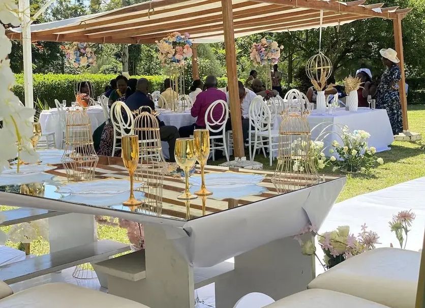 Banquet hall Photo